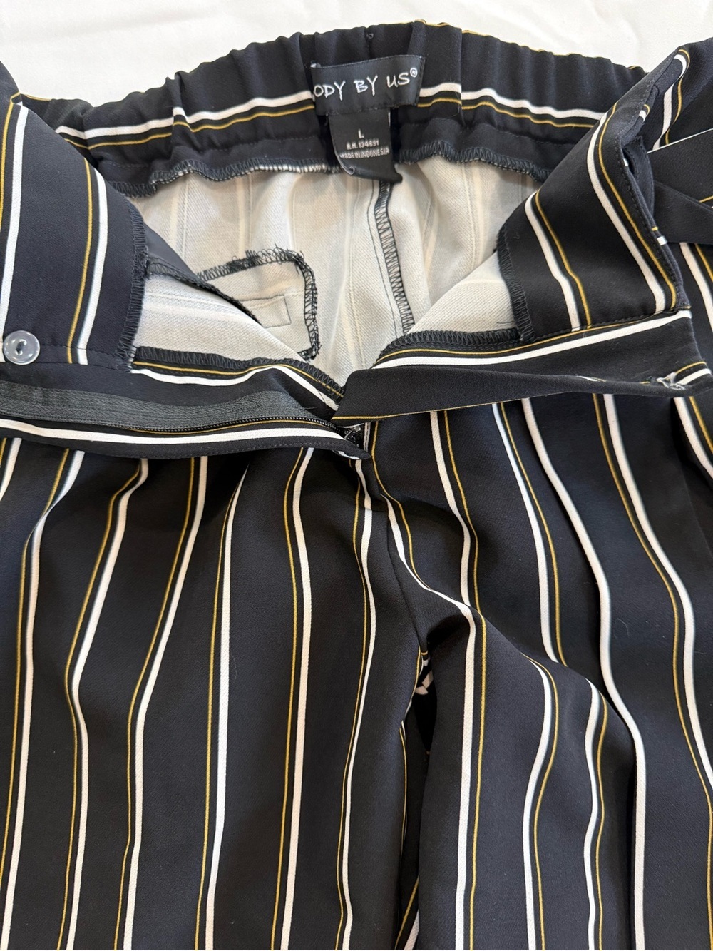 4/$20 BODY BY US Belted Striped Black Tie-Waist Women’s Pants - Large - Picture 3 of 5